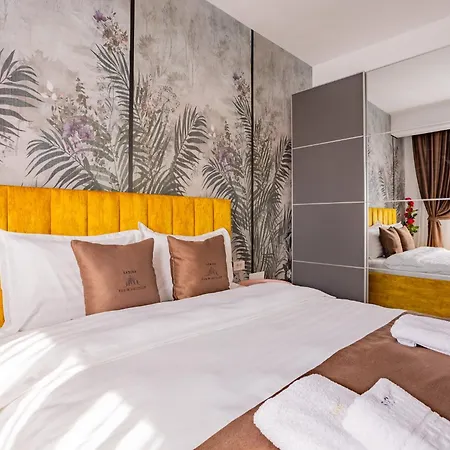 Unique Glamoure 36 *