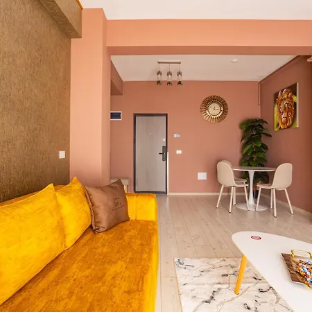 Unique Glamoure 36 *