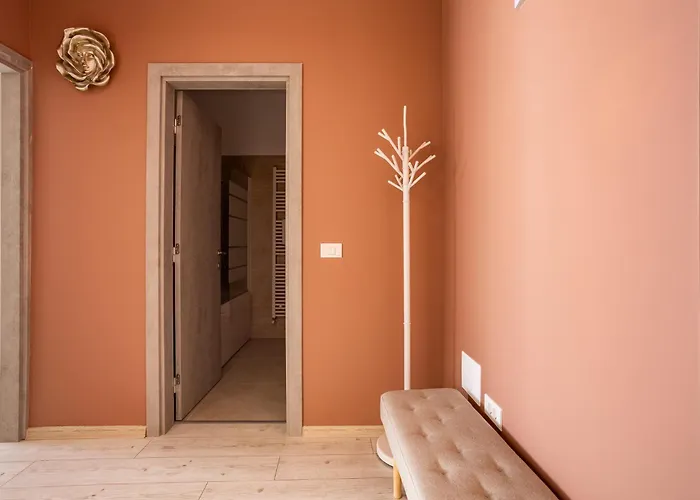 Unique Glamoure 36 Bucharest