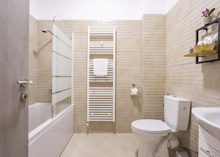 Unique Glamoure 36 Bukarest