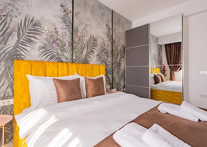 Unique Glamoure 36 *