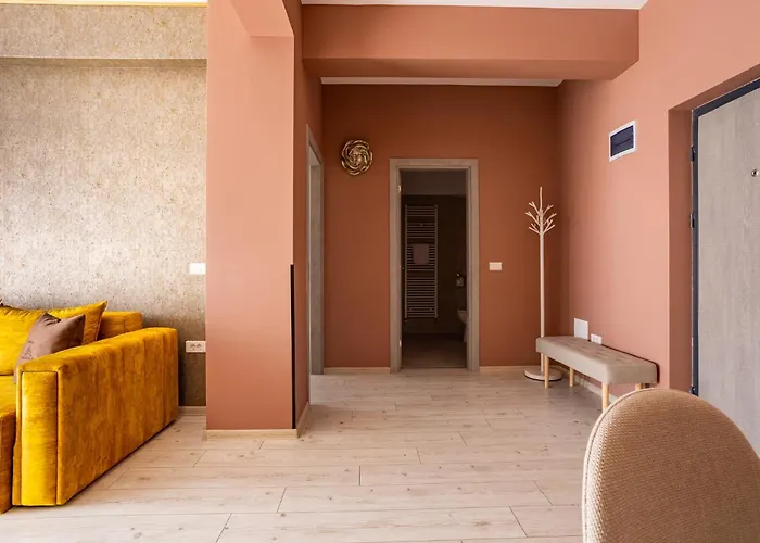 Unique Glamoure 36 *